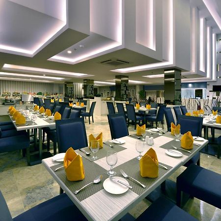Tjokro Hotel Pekanbaru Eksteriør billede