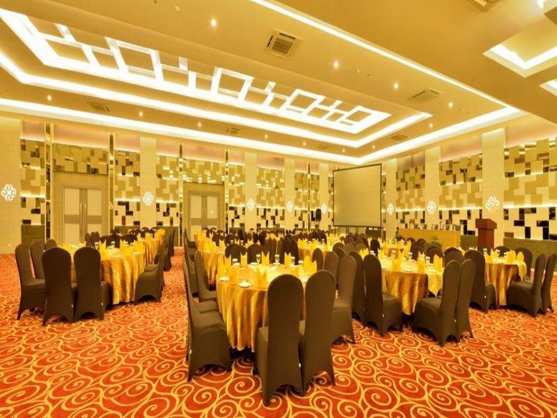 Tjokro Hotel Pekanbaru Eksteriør billede